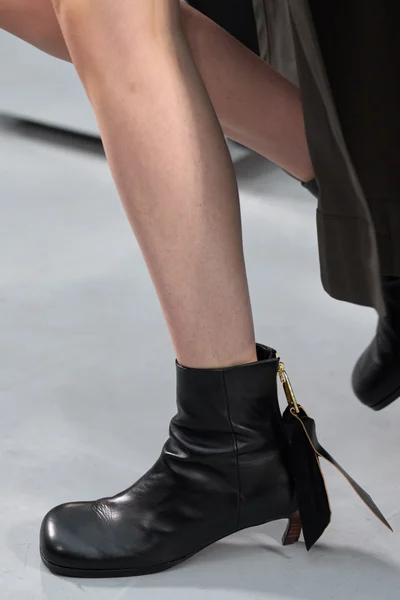 Look 63